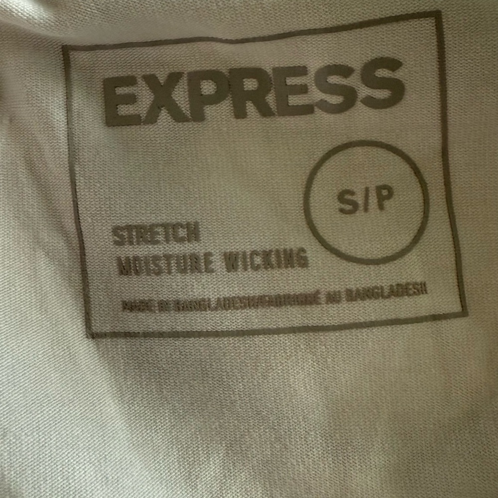Express White T-Shirt with Palm Tree Pocket Design - Picture 5 of 6